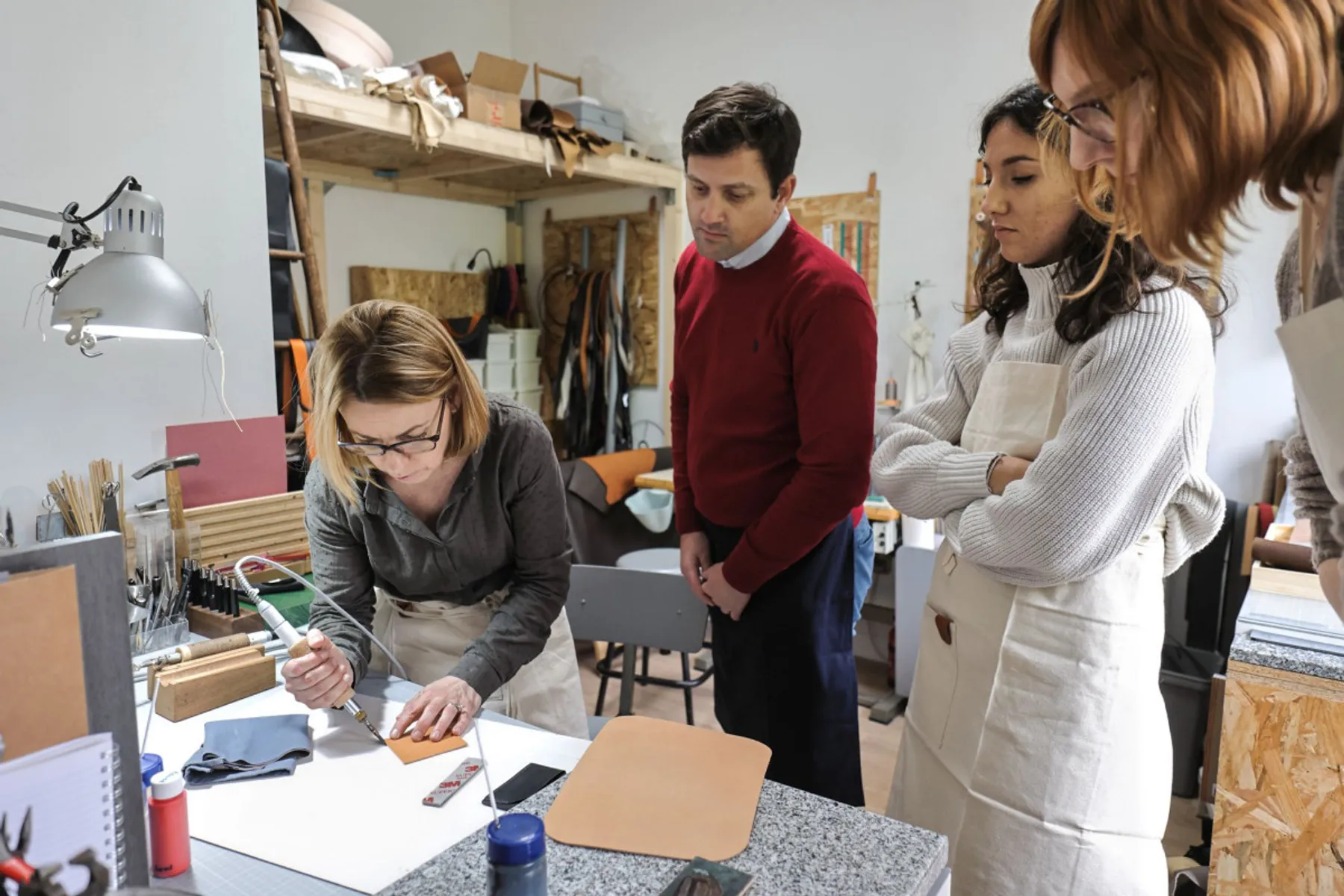 Fabriquez votre porte-cartes en cuir - Image n°1 - Wecandoo