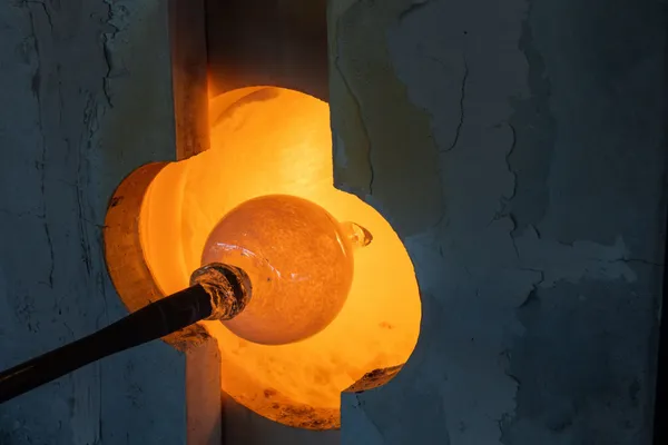 Wecandoo - Initiez-vous au soufflage de verre à la canne