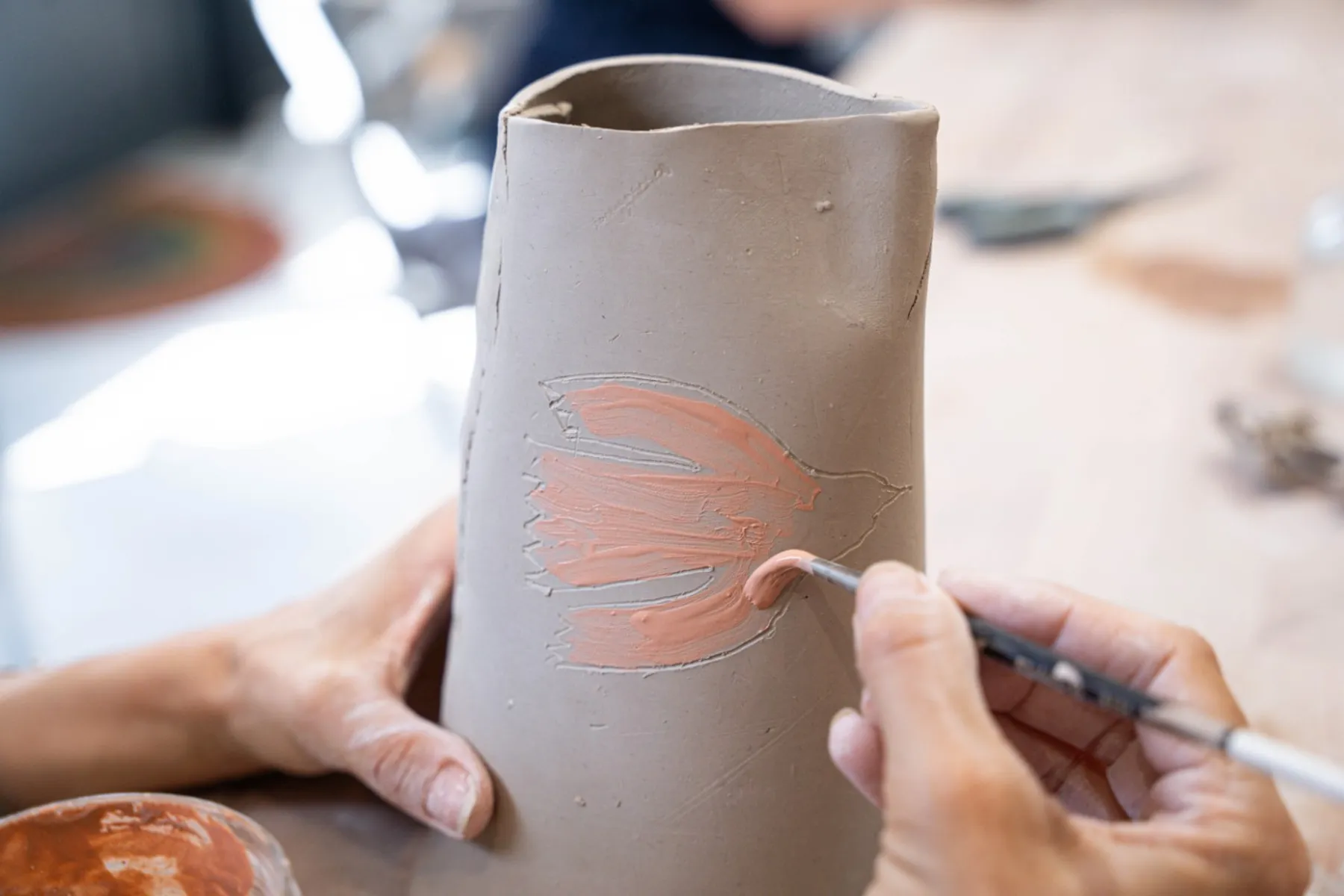 Modelez votre pichet en faïence - Image n°4 - Wecandoo