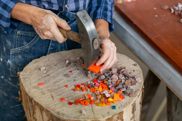 Créez votre miroir en mosaïque - Image n°1 - Wecandoo