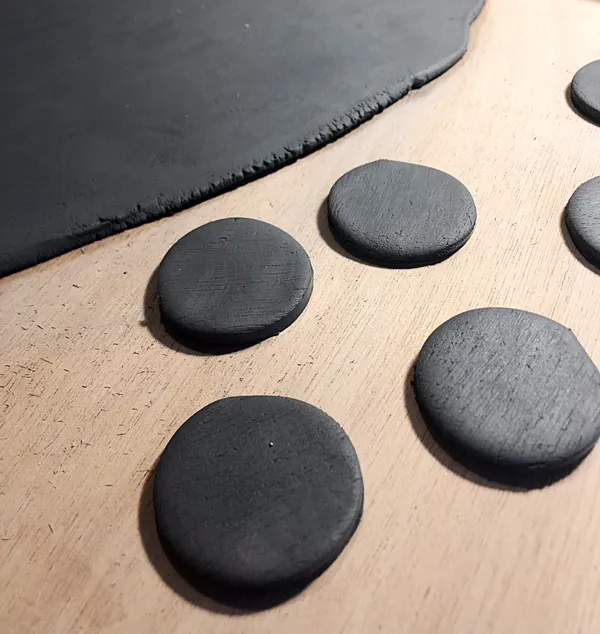 Modelez votre collier en mailles de porcelaine - Afbeelding nr. 1 - Wecandoo