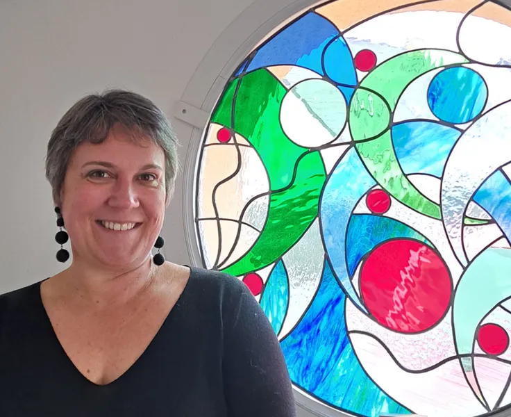 Anne : Vitrailliste à Liffré