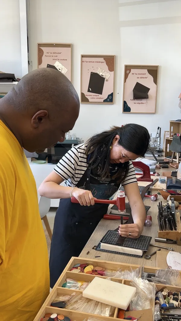 Créez votre ceinture en cuir avec Emilie et Laetitia - Image n°4 - Wecandoo