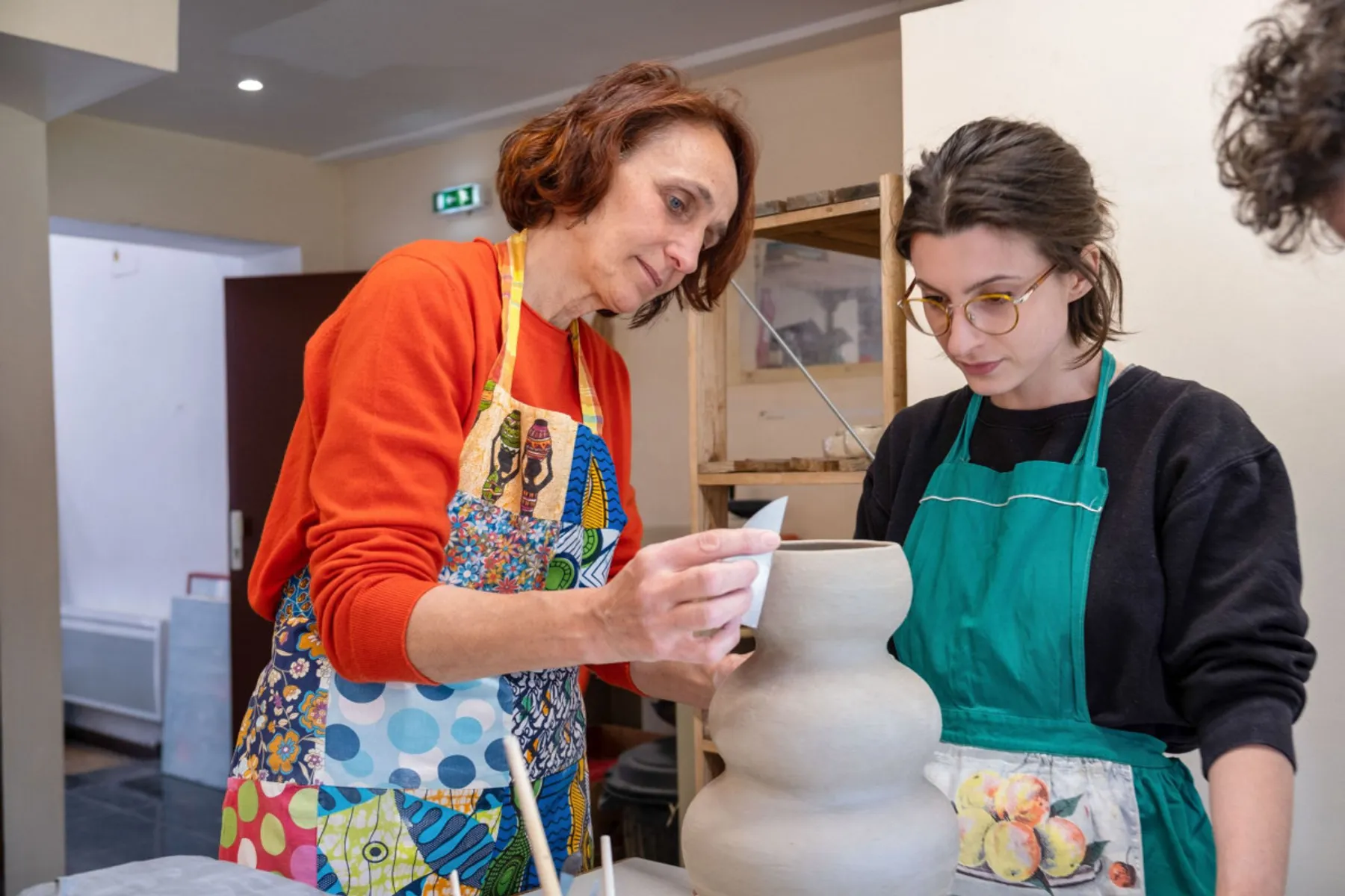 Modelez votre grand vase en céramique - Image n°2 - Wecandoo