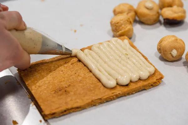 Confectionnez votre saint-honoré - Image n°3 - Wecandoo