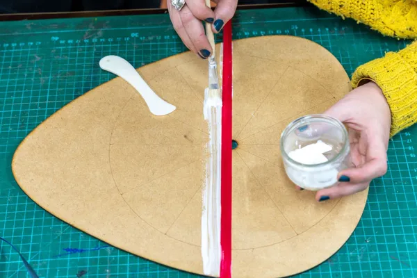 Réalisez votre horloge murale en marqueterie de paille - Image n°3 - Wecandoo