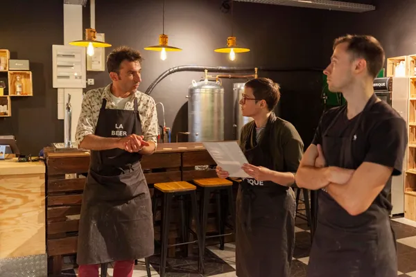 Brassez votre bière artisanale en duo avec Lorris, Vianney ou Florent - Image n°1 - Wecandoo