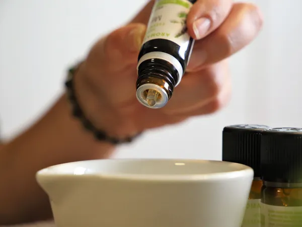 Réalisez votre bougie fleurie - Image n°4 - Wecandoo