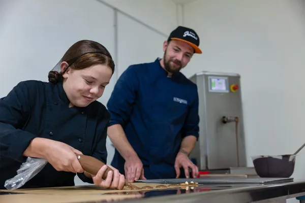 Fabriquez vos mendiants et sucettes au chocolat - Image n°2 - Wecandoo