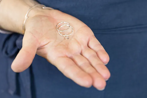 Wecandoo - Créez votre bague torsadée en argent