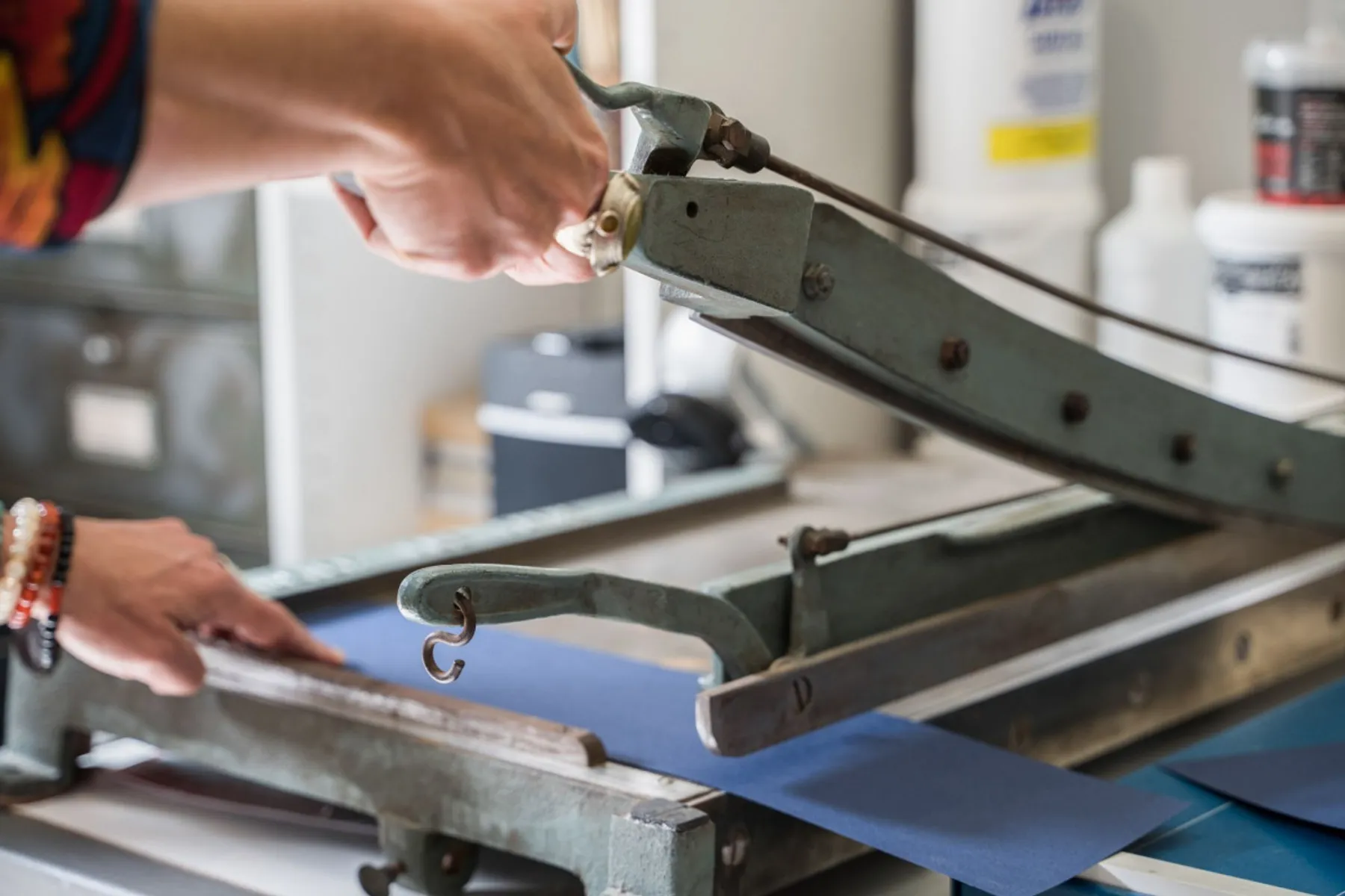 Fabriquez votre carnet de voyage en cuir - Image n°2 - Wecandoo