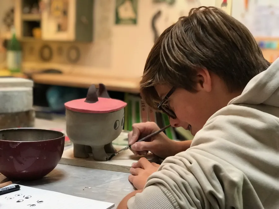 Réalisez une boîte à 4 mains - Afbeelding nr. 1 - Wecandoo