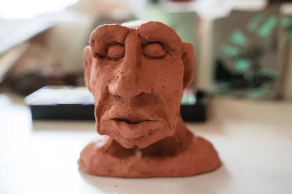 Initiez-vous à la sculpture sur céramique en famille - Image n°4 - Wecandoo