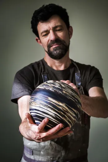 Dieter: Ceramist & Spinner in Brussels