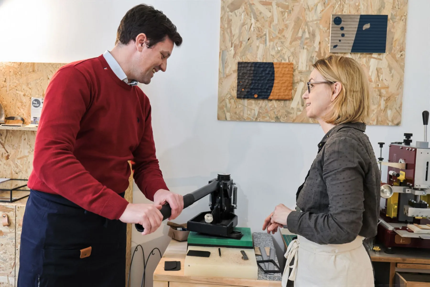 Fabriquez votre porte-cartes en cuir - Image n°4 - Wecandoo