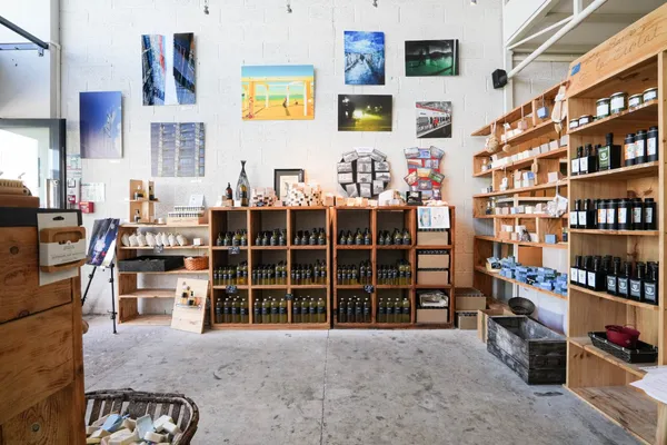 Créez votre baume à lèvres et votre huile sèche hydratante - Afbeelding nr. 1 - Wecandoo