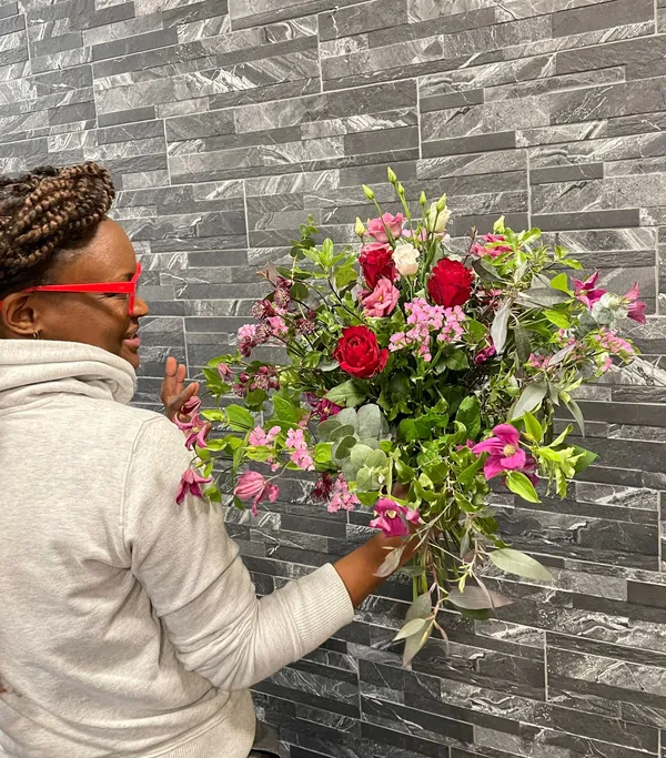 Composez votre bouquet de fleurs fraiches de saison - Image n°3 - Wecandoo