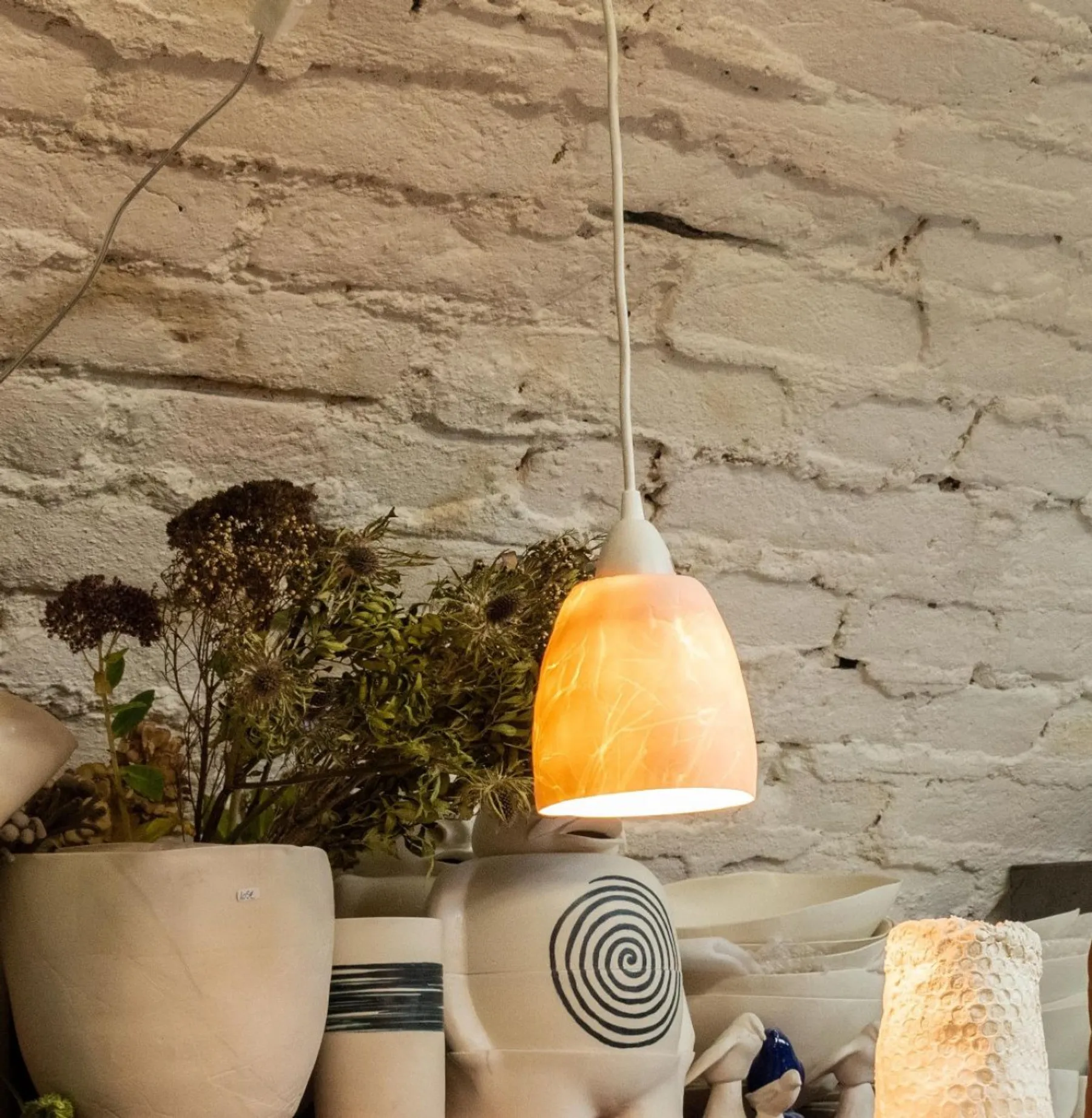 Modelez votre luminaire en porcelaine - Image n°2 - Wecandoo