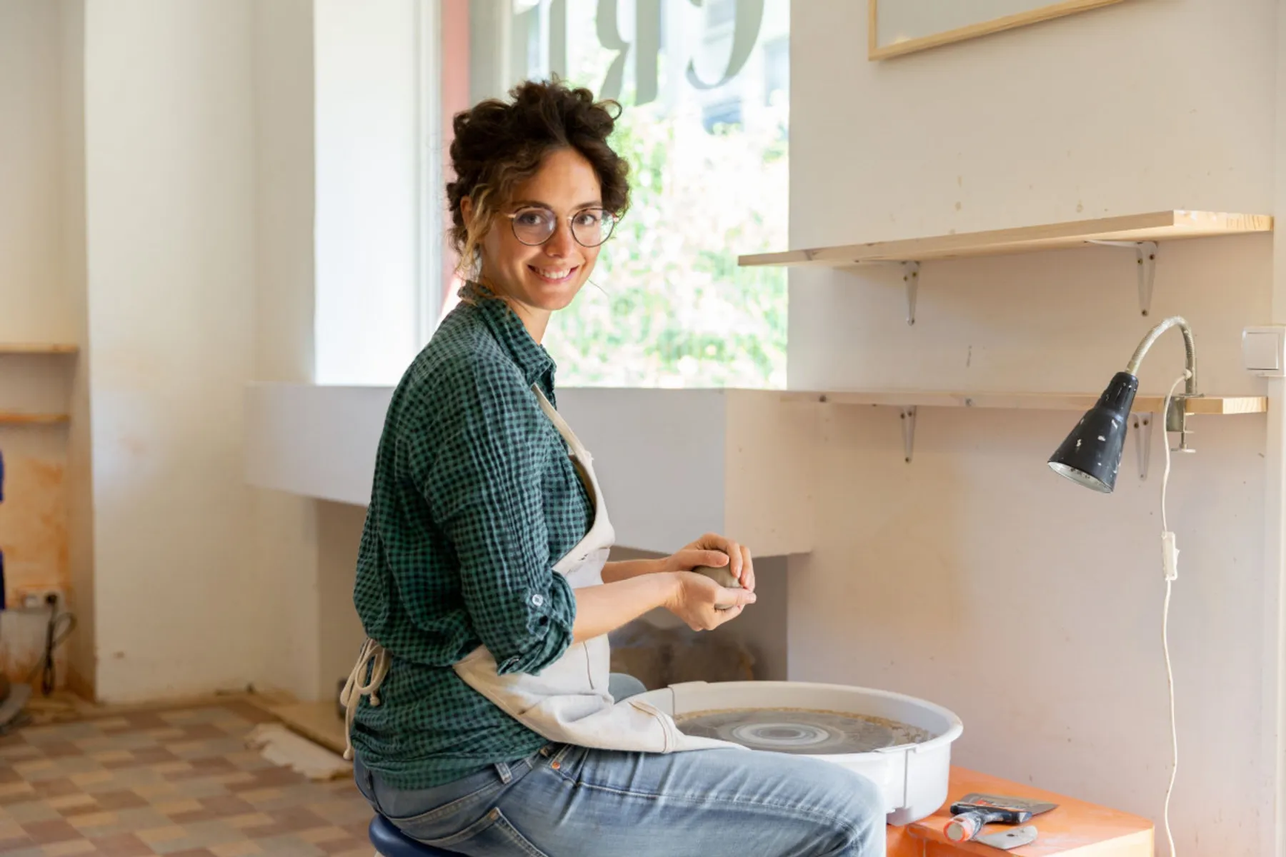 Initiez-vous au tour de potier avec Dorothée - Image n°1 - Wecandoo