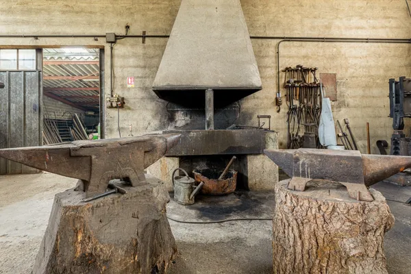 Forgez votre couteau médiéval sur une journée - Image n°1 - Wecandoo