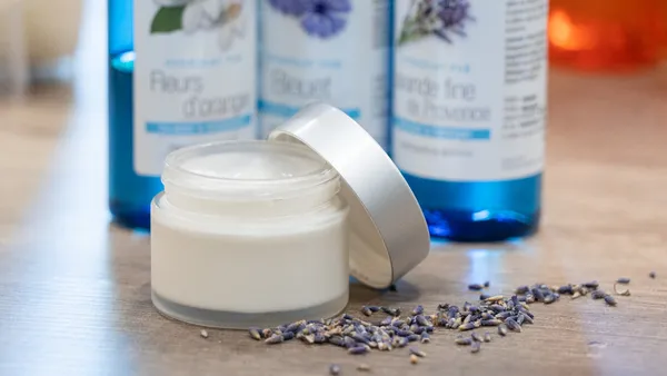 Réalisez votre crème visage naturelle et un roll-on contour des yeux - Image n°3 - Wecandoo