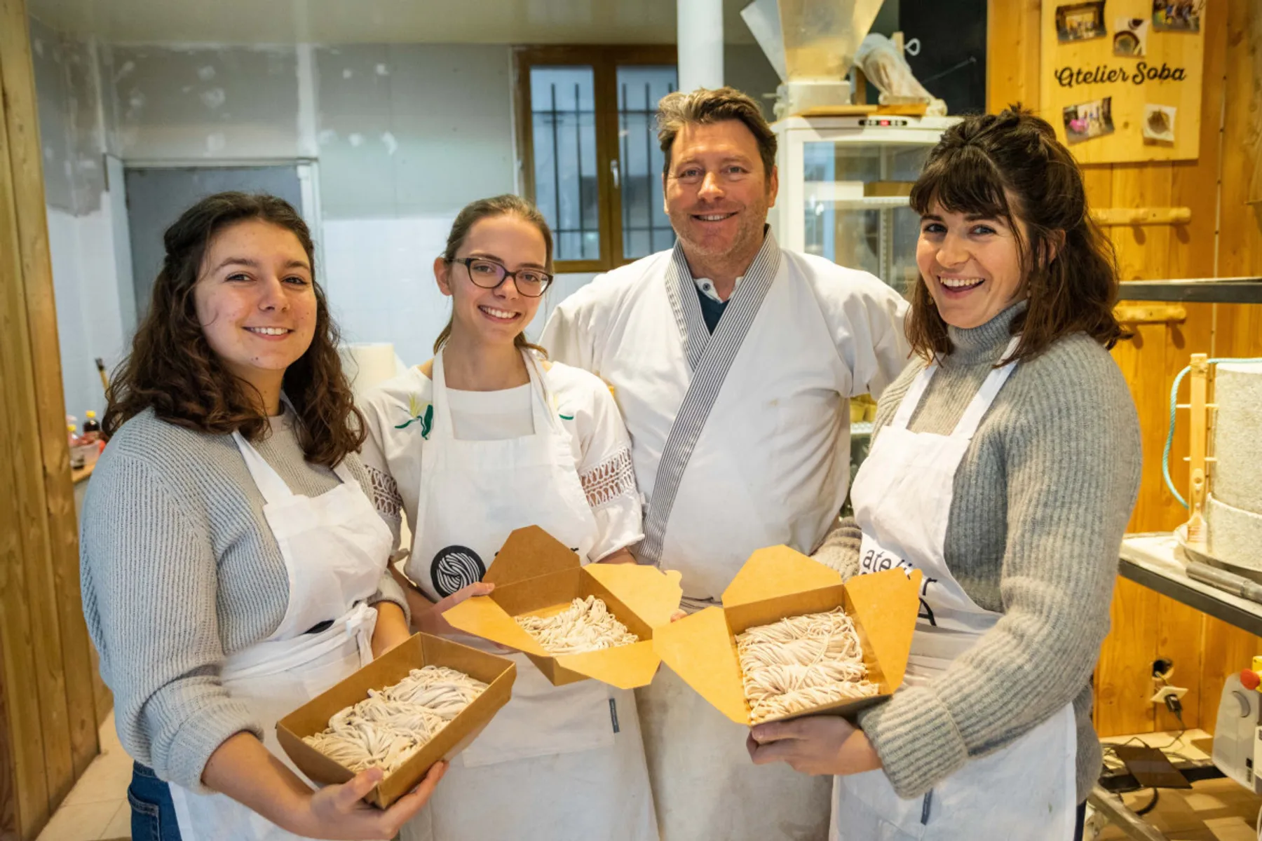 Réunissez votre équipe et réalisez et dégustez vos pâtes soba au sarrasin dans votre lieu avec Olivier - Image n°1 - Wecandoo